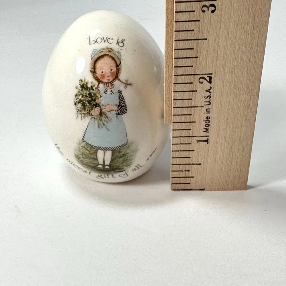 Porcelain Egg with Small Girl Love is the Greatest Gift of All W.W.A.